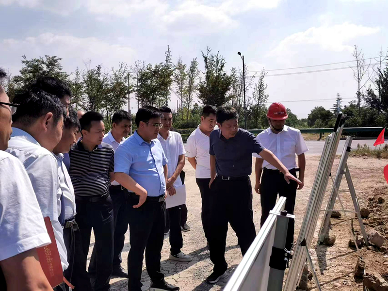 亳州市委常委、副市長左龍蒞臨亳蒙預(yù)制標(biāo)調(diào)研指導(dǎo)